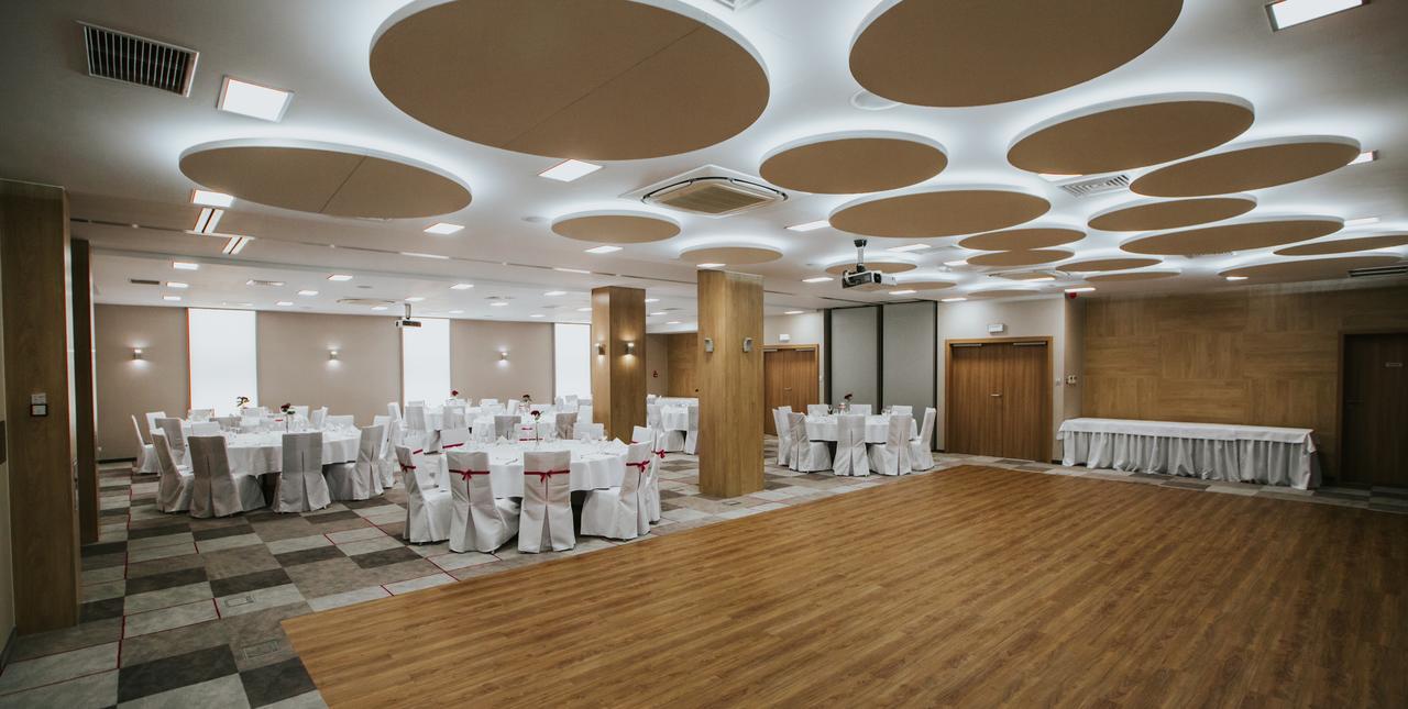 Hotel Radocza Park Business Luaran gambar